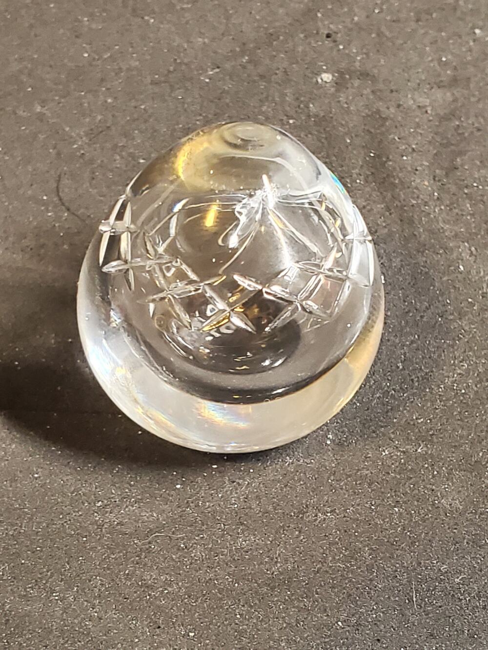 Egg Glas Figurine - 4.5"